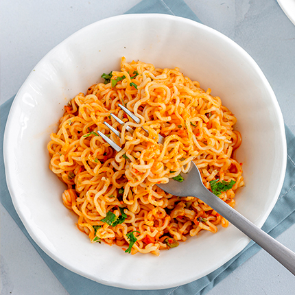 Sopa instantánea con fideos preparación básica
